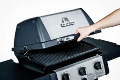 Broil King GEM 310 Gasgrill Inkl. Grillfürst Fettschiene - Modell 2023 -Küchengrill Rabatt 21509 broil king gem 320 deckel 814152