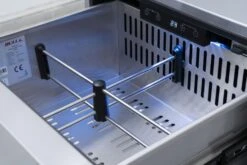 BULL Premium Outdoor Schubladen-Kühlschrank Mit LED Kontrollpanel, IPX4 Spritzwassergeschützt -Küchengrill Rabatt 22280 BULL Premium Kuehlschrank LED Bele 7 1613487089