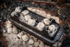 Grillfürst Dutch Oven Set BBQ Kastenform BK4 Aus Gusseisen - X-DEAL Inkl. Tragetasche / Aufbewahrungstasche, Gusseisen Pflege Und Deckelheber -Küchengrill Rabatt BBQ Kastenform Briketts