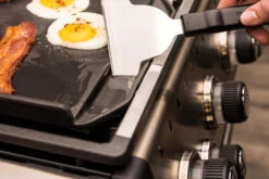 Broil King Grillplatte / Gusseisen Plancha Für Baron (ersetzt 2 Grillroste) -Küchengrill Rabatt Broil King Baron Grillplatte Fettablauf 11342