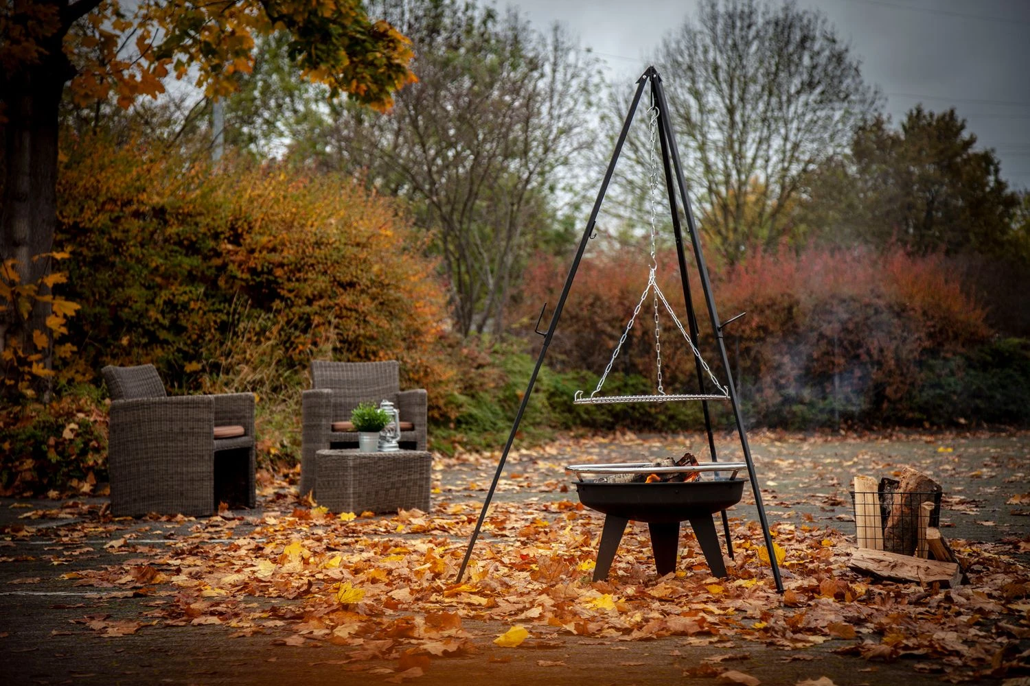 Grillfürst Schwenkgrill Set Aus Dreibein Und Grillrost / Höhenverstellbar, Inkl. Kette Und Haken 4 Grillfürst Schwenkgrill Set Aus Dreibein Und Grillrost / Höhenverstellbar, Inkl. Kette Und Haken – Bild 2