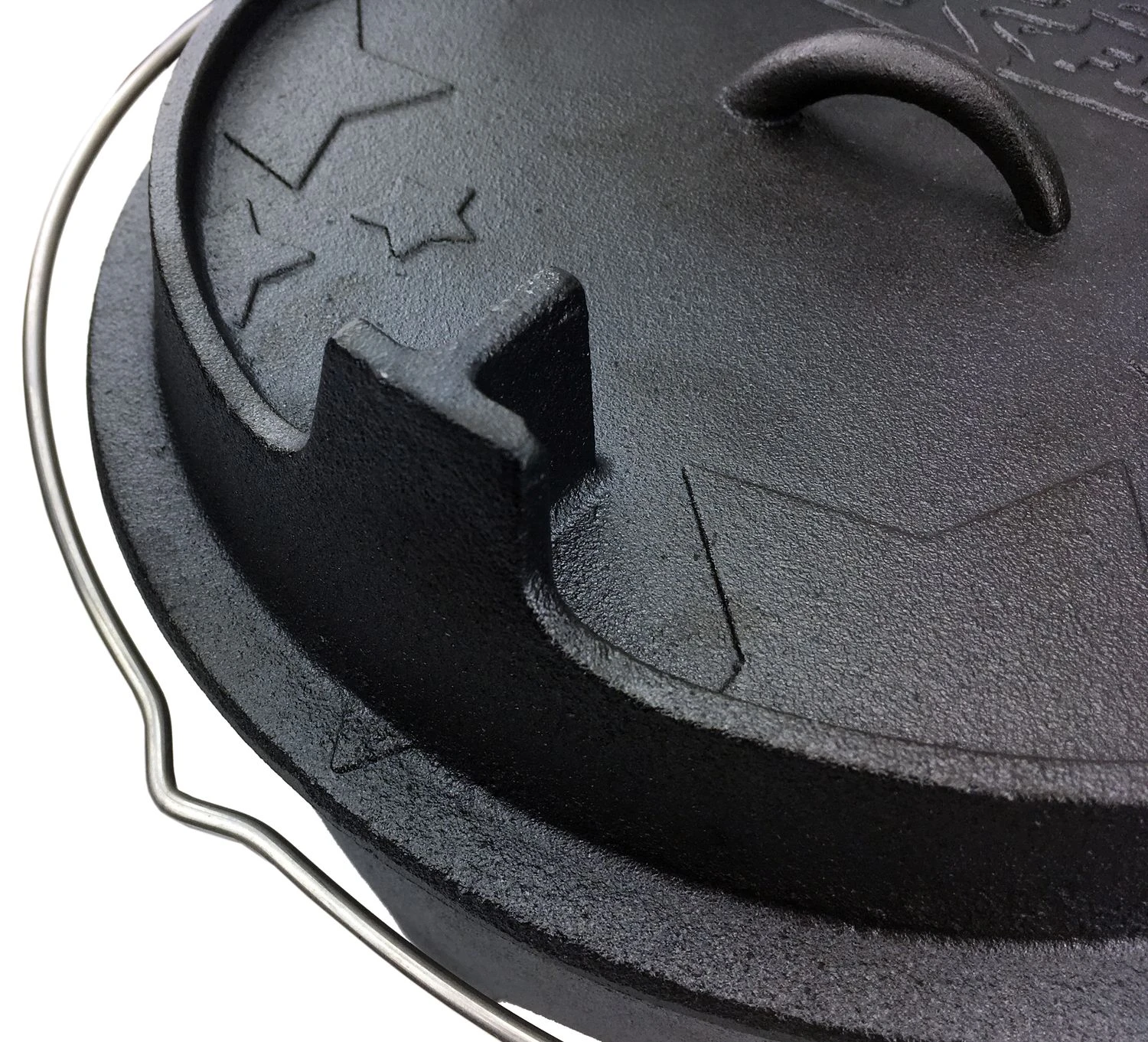 Grillfürst Dutch Oven Set BBQ Edition DO20 - X-DEAL Inkl. Tragetasche / Aufbewahrungstasche, Gusseisen Pflege, Ringreiniger, Deckelheber Und Bambus-Kochlöffel 7 Grillfürst Dutch Oven Set BBQ Edition DO20 - X-DEAL Inkl. Tragetasche / Aufbewahrungstasche, Gusseisen Pflege, Ringreiniger, Deckelheber Und Bambus-Kochlöffel – Bild 5