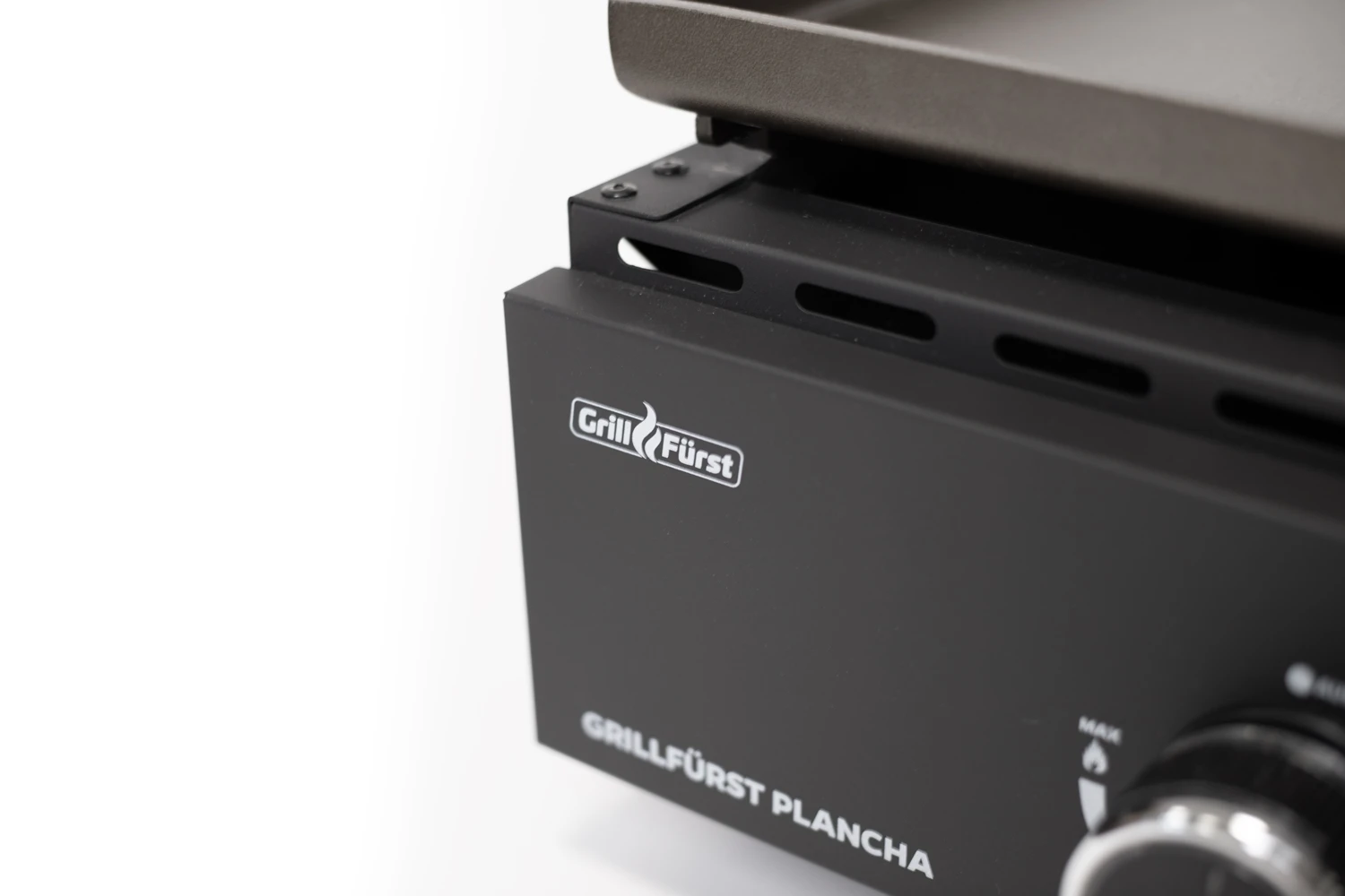 Grillfürst Plancha Grill - 2 Brenner Mit Insgesamt 7 KW Und Edelstahl Plancha - Inkl. 2 Stk. Plancha Spatel Und Grillzange 7 Grillfürst Plancha Grill - 2 Brenner Mit Insgesamt 7 KW Und Edelstahl Plancha - Inkl. 2 Stk. Plancha Spatel Und Grillzange – Bild 5