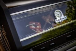 Grillfürst S330G 3-Brenner Gasgrill Mit Seitenkocher Und Gusseisen Rosten Inkl. Abdeckhaube -Küchengrill Rabatt Grillfuerst Gasgrill Sichtscheibe 2