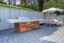 Grillfürst Outdoor Küche Mit Beton-Arbeitsplatte Und HPL-Unterschrank - Mit Edler Holzverkleidung (300 Cm X 80 Cm) - Mit Einbaugrill Und Planchagrill 11 Grillfürst Outdoor Küche Mit Beton-Arbeitsplatte Und HPL-Unterschrank - Mit Edler Holzverkleidung (300 Cm X 80 Cm) - Mit Einbaugrill Und Planchagrill -Küchengrill Rabatt Grillfuerst Outdoor Kueche Beton Kuecheninsel Unterschraenke 5 1645801079