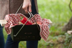 Knister Grill Small - Holzkohle Kompaktgrill -Küchengrill Rabatt Knister Gril Small Tragekorb