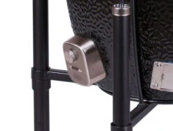 Monolith Grill LeCHEF BBQ GURU - PRO-Serie 2.0 Schwarz - MIT Gestell Und Seitentischen - Inkl. DynaQ Controller Set -Küchengrill Rabatt Monolith BBQ Guru Version