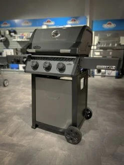 Napoleon Freestyle 365 Gasgrill, Graphit - Mit Sizzle Zone - Modell 2023 -Küchengrill Rabatt Napoleon Freestyle 365