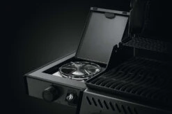 Napoleon Freestyle 365 Gasgrill, Graphit - Mit Seitenbrenner - Modell 2023 - X-DEAL Inkl. Abdeckhaube Und Gussplatte -Küchengrill Rabatt Napoleon Freestyle Gasgrill Seitenbrenner 1
