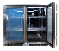 Napoleon Outdoor - Kühlschrank, 210 Liter, 2-türig Mit Doppelverglasung Und LED Beleuchtung - Wasserdicht Nach IP24 -Küchengrill Rabatt Napoleon Outdoor Kueche Kuehlschrank leer Tuer offen rechts