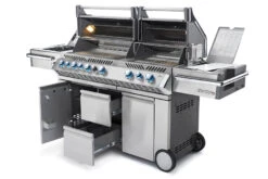 Napoleon Prestige Pro 825-3 Edelstahl Gasgrill Inkl. Drehspieß Und Bodenbeleuchtung + Gratis Napoleon TravelQ PRO285 Kompakt Gasgrill -Küchengrill Rabatt Napoleon Prestige Pro 825 Gasgrill seitlich offen