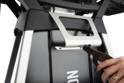 Napoleon TravelQ PRO285 Kompakt Gasgrill Schwarz Mit Untergestell - Modell 2023 -Küchengrill Rabatt Napoleon TravelQ Pro285 Untergestell Flaschenoeffner