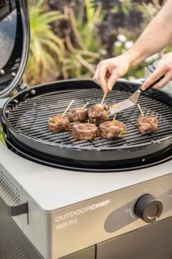 Outdoorchef Gas Kugelgrill Arosa 570 G Evo Grey Steel -Küchengrill Rabatt Outdoorchef Arosa 570 G Evo Grey Steel indirekt Grillen
