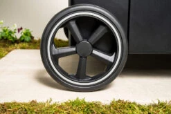 Outdoorchef Gas Kugelgrill Arosa 570 G Evo Black Style -Küchengrill Rabatt Outdoorchef Arosa Gas Kugelgrill 570G EVO Black Style Laufraeder 2