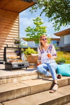 Rösle Elektrogrill Videro E2-P Campinggrill -Küchengrill Rabatt Roesle Elektrogrill Videro E2 P Lifestyle