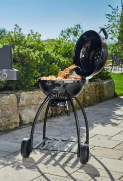 Rösle Holzkohlegrill Kugelgrill No.1 F50 Sport - FC Bayern Edition - Inkl. FC Bayern Abdeckhaube 21 Rösle Holzkohlegrill Kugelgrill No.1 F50 Sport - FC Bayern Edition - Inkl. FC Bayern Abdeckhaube -Küchengrill Rabatt Roesle FC Bayern Muenchen Grill Holzkohle Kugelgrill 1