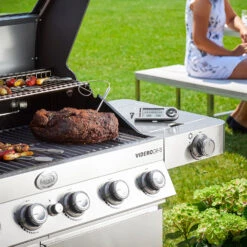 Rösle Edelstahl Gasgrill Videro G6-S VARIO+ - Limited Edition Modell 2023 - SMART Deal Inkl. Grillfürst Grill Control -Küchengrill Rabatt Roesle Videro G6 S Edelstahl Gasgrill Station Mood