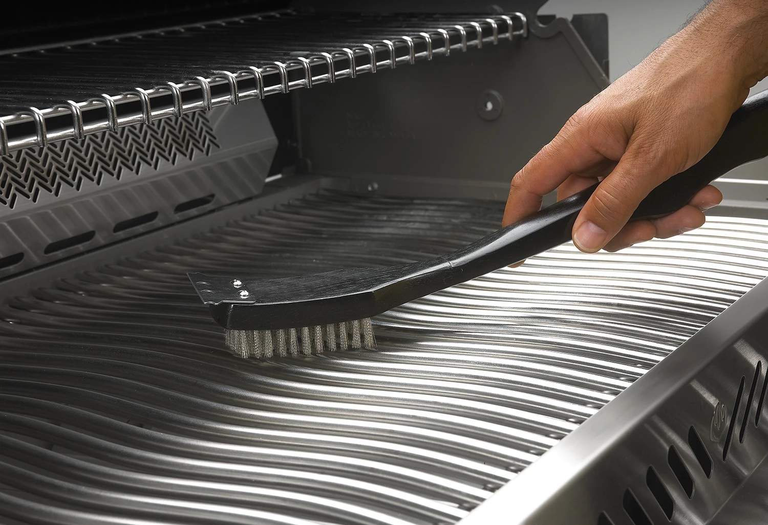 Napoleon Grillbürste Holzgriff Schwarz Mit Edelstahlborsten 3 Napoleon Grillbürste Holzgriff Schwarz Mit Edelstahlborsten