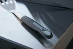 Outdoorchef Grillwender -Küchengrill Rabatt outdoorchef wender griff 14 112 56